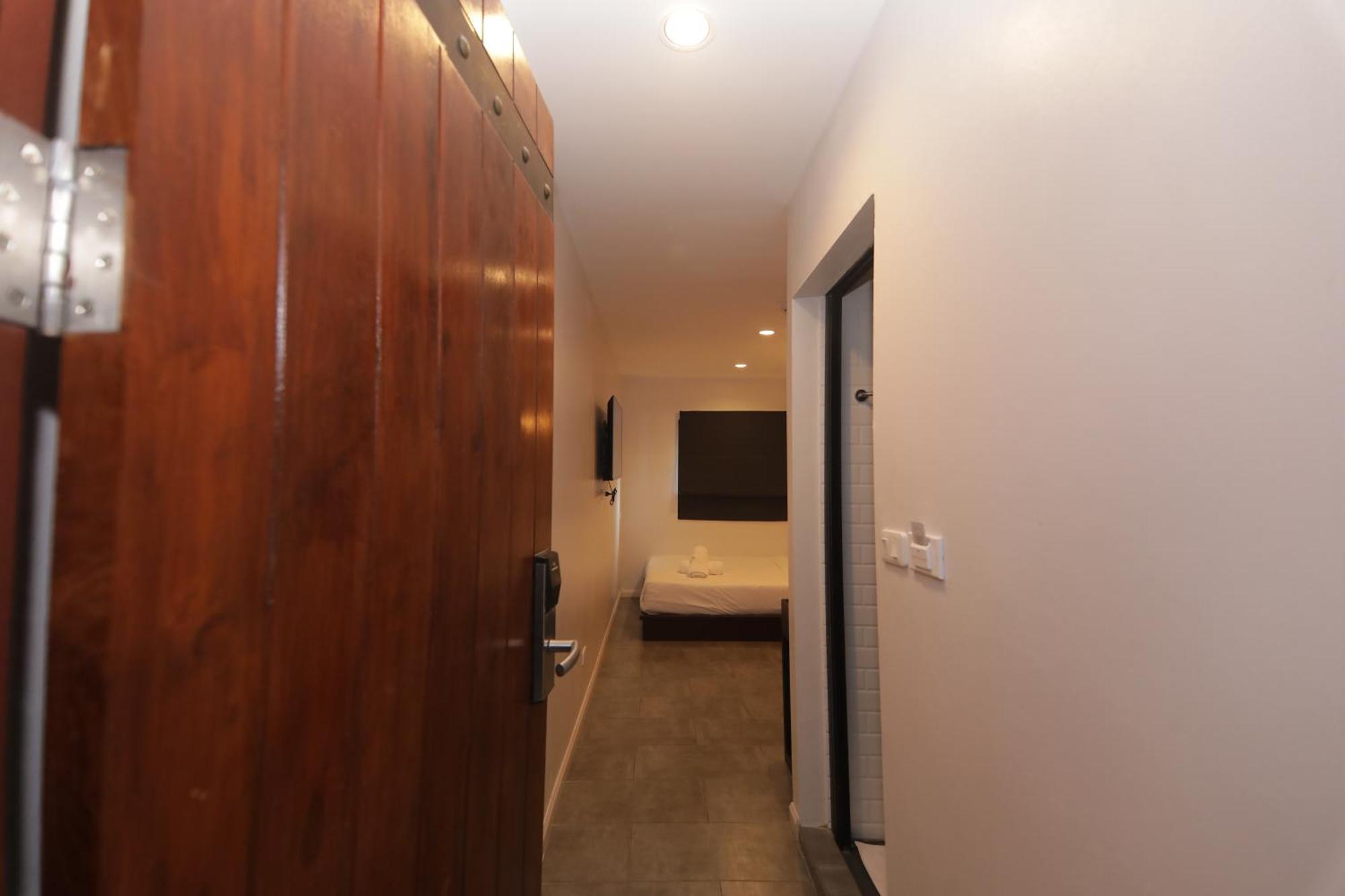 Wire Bangkok Prakhanong Ngoại thất bức ảnh